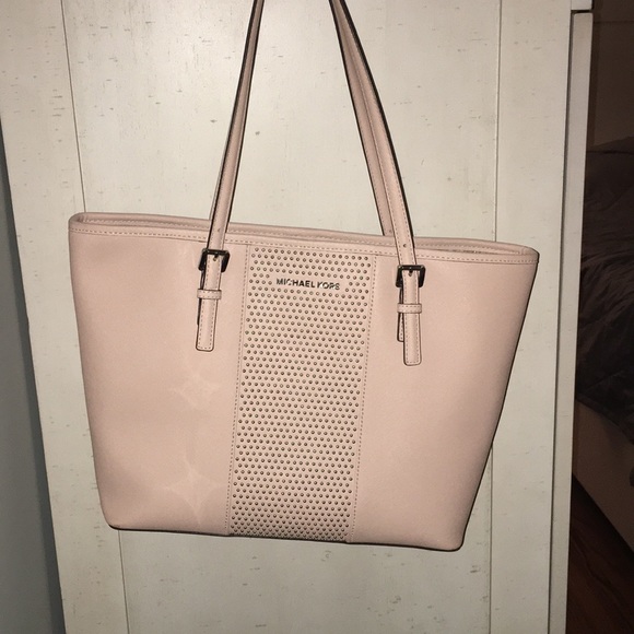 Michael Kors Handbags - Michael Kors soft pink studded Shoulder Bag